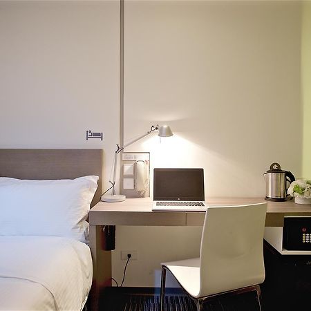 Hotel Just Sleep - Lin Sen Taipei Esterno foto